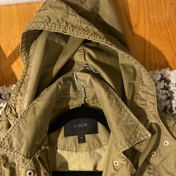 J.Crew long field jacket. Olive Green. Hood detaches by buttons. - Picture 9 of 11
